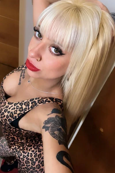 Nazarena (26 years) — Rosario, Argentina - 1