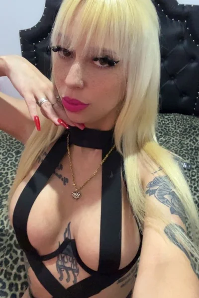 Nazarena (26 years) — Rosario, Argentina - 28