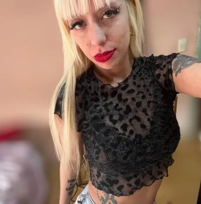 Nazarena (26 years) — Rosario, Argentina - 44