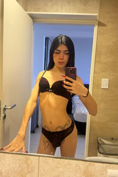 Tina (21 años) — Belgrano, Argentina - 7