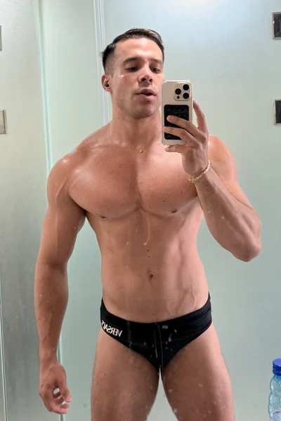 Mike (28 anos) — Madrid, España - 3
