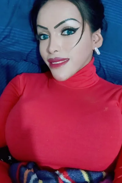 Arleny (27 años) — La Plata, Argentina - 19