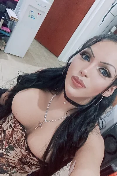Arleny (27 años) — La Plata, Argentina - 5