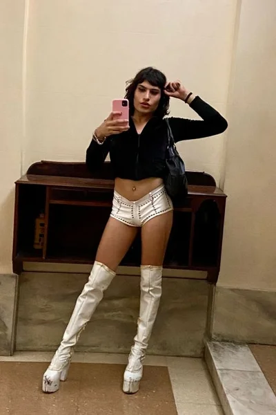 Sienna Caba (20 años) — Palermo, Argentina - 10