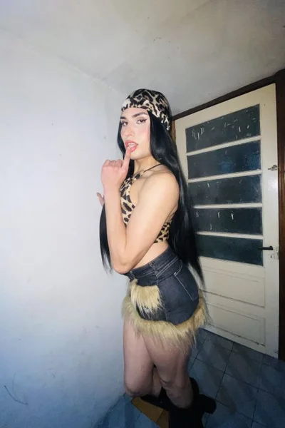 Sienna Caba (20 años) — Palermo, Argentina - 17