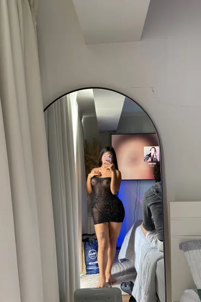 Greta Calle (25 años) — Recoleta, Argentina - 16