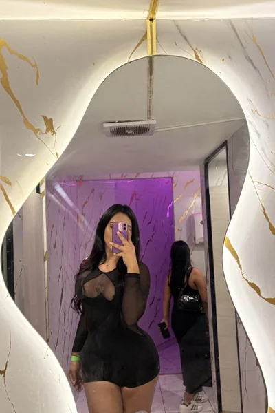 Greta Calle (25 años) — Recoleta, Argentina - 12