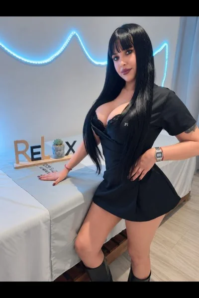Julieta (26 años) — Villa del Parque, Argentina - 5