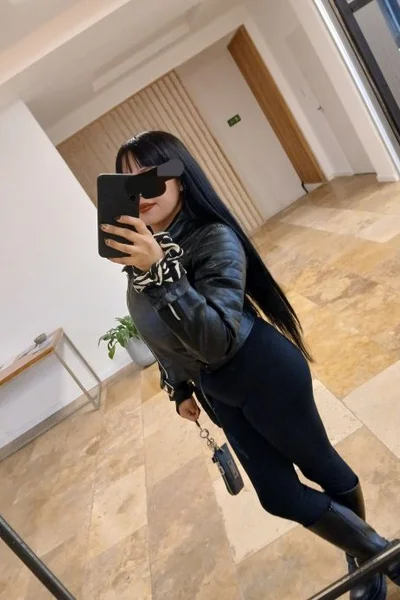 Julieta (26 años) — Villa del Parque, Argentina - 14