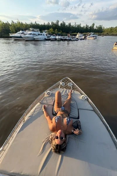 Sofi (27 anos) — Moreno, Argentina - 30