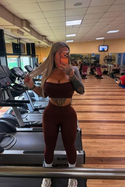 Sofi (27 años) — Moreno, Argentina - 47