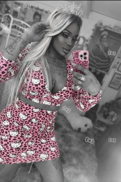 Isabella Ts (28 años) — Microcentro, Argentina - 115