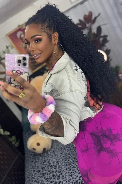 Isabella Ts (28 años) — Microcentro, Argentina - 18