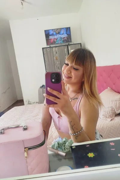 Lulu (26 anos) — Capital, Argentina - 28
