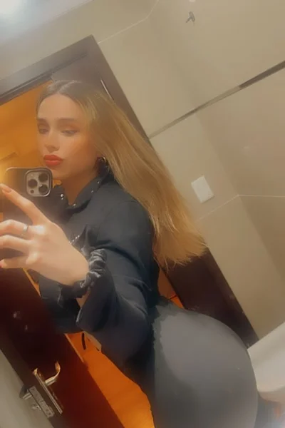Lucia (24 años) — Palermo, Argentina - 7