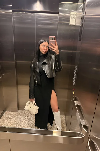 Sasha (21 años) — San Telmo, Argentina - 10