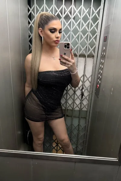Nicole J (26 años) — Palermo, Argentina - 38