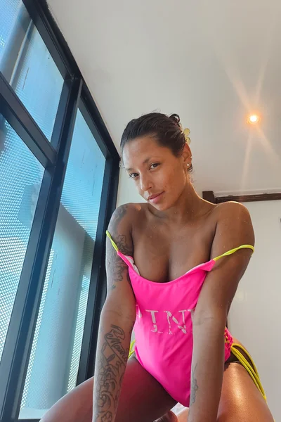 Leoniza (29 años) — Puerto Madero, Argentina - 3