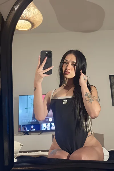 Luna (19 años) — Recoleta, Argentina - 19