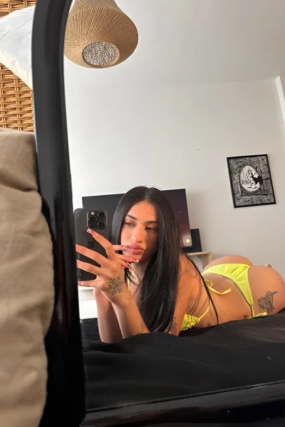Luna (19 años) — Recoleta, Argentina - 25