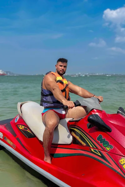 Maikel (28 anos) — Madrid, España - 3