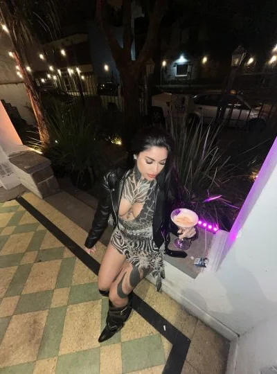 Kendall (29 años) — Mar del Plata, Argentina - 1