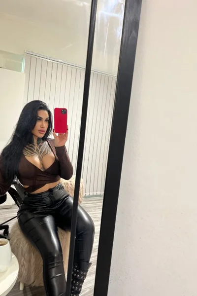 Kendall (28 anos) — Mar del Plata, Argentina - 2