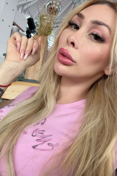 Valentina T (28 años) — Palermo, Argentina - 55