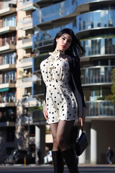 Olivia S (31 years) — Recoleta, Argentina - 11