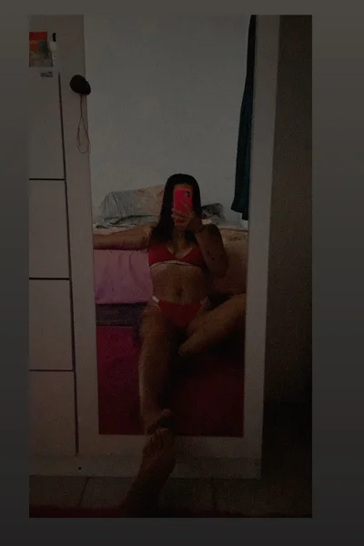 Analia (32 años) — Maldonado, Uruguay - 2
