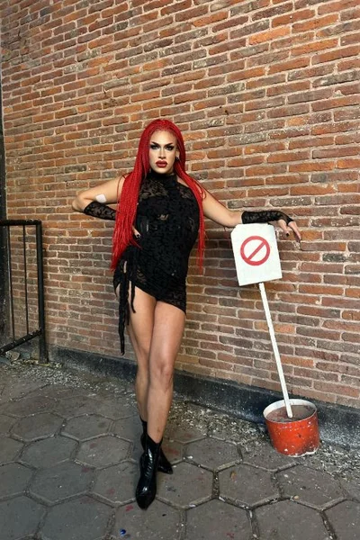 Tina F (30 años) — Obelisco, Argentina - 140