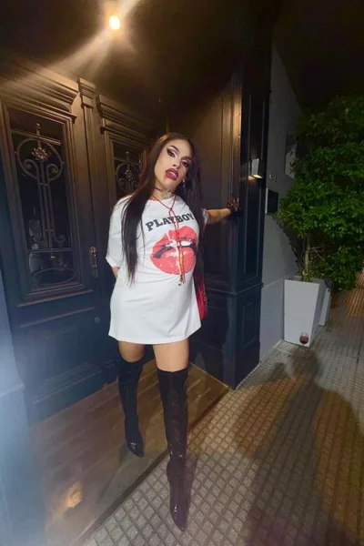 Tina F (30 años) — Obelisco, Argentina - 49