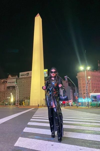 Tina F (30 años) — Obelisco, Argentina - 69