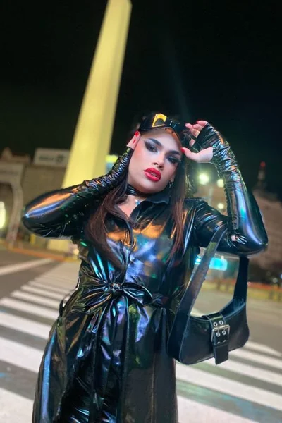 Tina F (30 años) — Obelisco, Argentina - 72