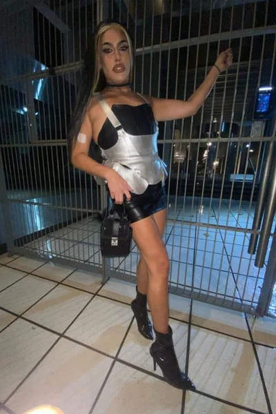 Tina F (30 años) — Obelisco, Argentina - 139