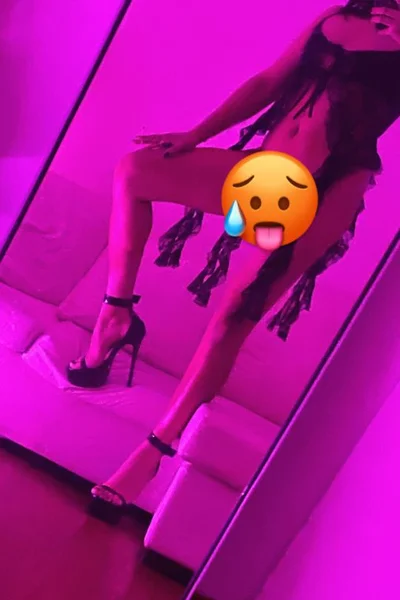 Tina F (30 años) — Obelisco, Argentina - 15