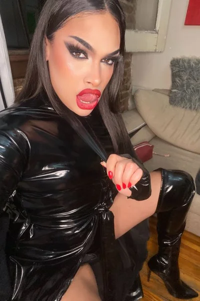 Tina F (30 años) — Obelisco, Argentina - 78
