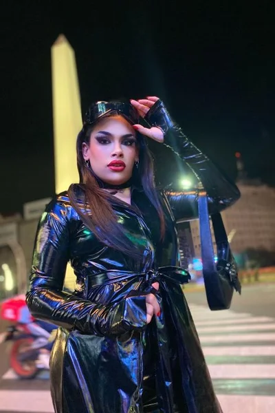Tina F (30 años) — Obelisco, Argentina - 73