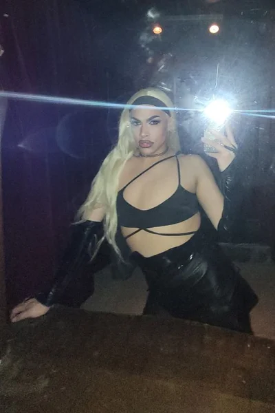 Tina F (30 años) — Obelisco, Argentina - 216