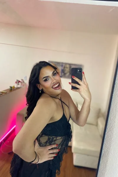 Tina F (30 years) — Obelisco, Argentina - 172