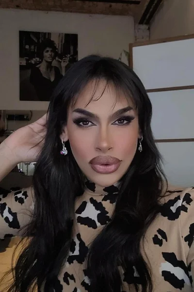 Tina F (30 años) — Obelisco, Argentina - 121