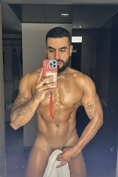 Saúl (30 años) — Madrid, España - 1
