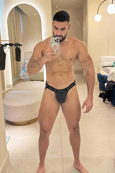 Saúl (30 años) — Madrid, España - 19