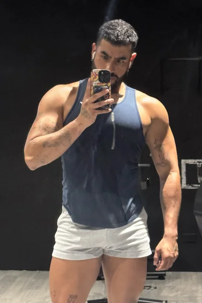 Saúl (30 años) — Madrid, España - 12
