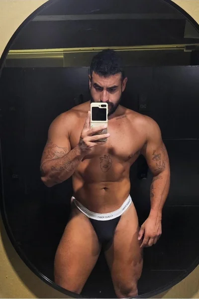 Saúl (30 años) — Madrid, España - 28