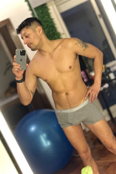 Tomi (34 años) — CABA / Capital Federal