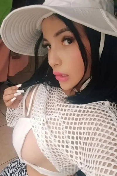 Celeste (27 anos) — Madrid, España - 16