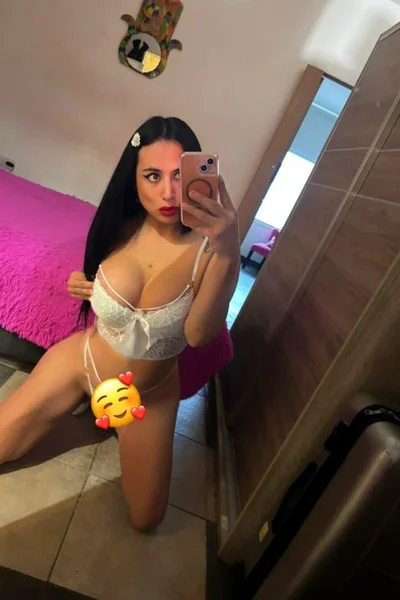 Solange Sdont (28 years) — Escalante, Argentina - 50