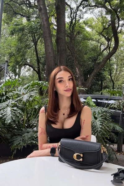 Chloe A (22 años) — Ciudad de México, México - 32
