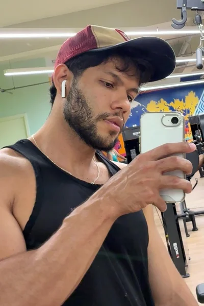 Ulisses (26 years) — São Paulo, Brasil - 7